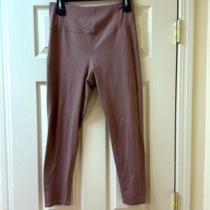 Girlfriend Collective Women’s Yoga Pants. Mauve. Size Large. New w/o Tags.